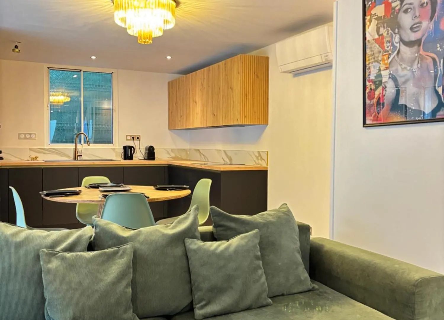 Cannes Maison Design 0*,  Frankrig